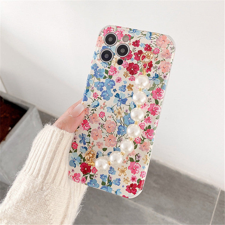 Vintage Flower Case with Pearl Chain